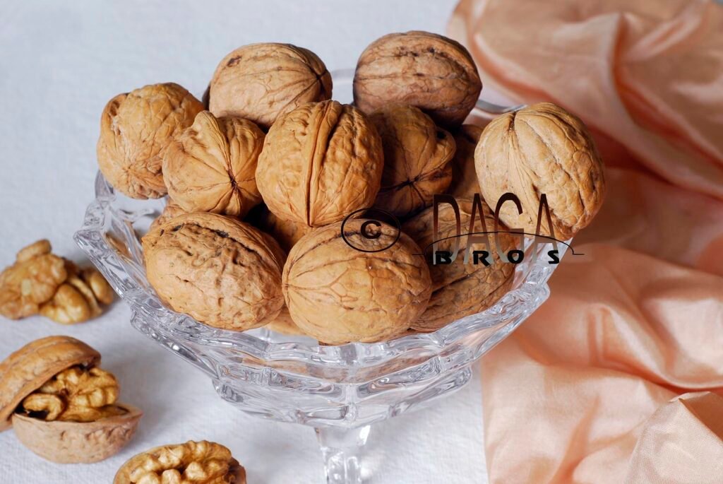 Walnut Whole - Daga Brothers